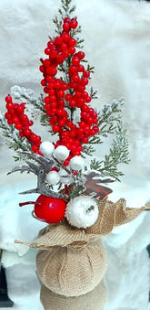 Aranjament Decorativ de Crăciun cu Fructe Roșii și Decor Festiv - 30cm